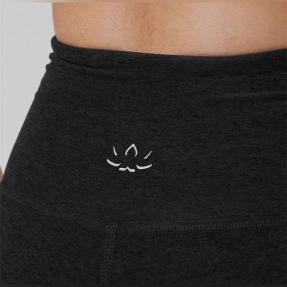 Beyond Yoga Grey Spacedye 7โ HR Biker Short in Darkest Night - Size XS - Picture 7 of 11